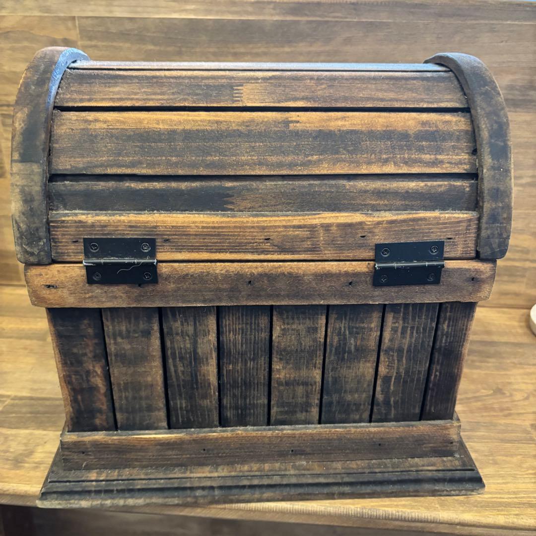 木製トランク アーチ型 蓋付き　宝箱　海賊風