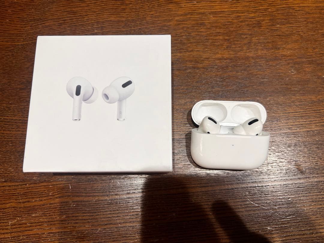 【純正美品‼️】AirPods Pro 充電ケース付き