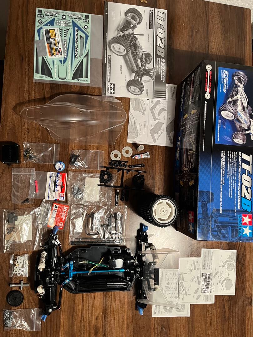 Tamiya TT-02B シャフト駆動4WD RCカー