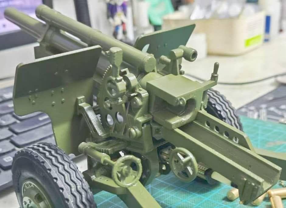 1/16スケー米105ｍｍ榴弾砲模型　１/16スケール　手作　新品
