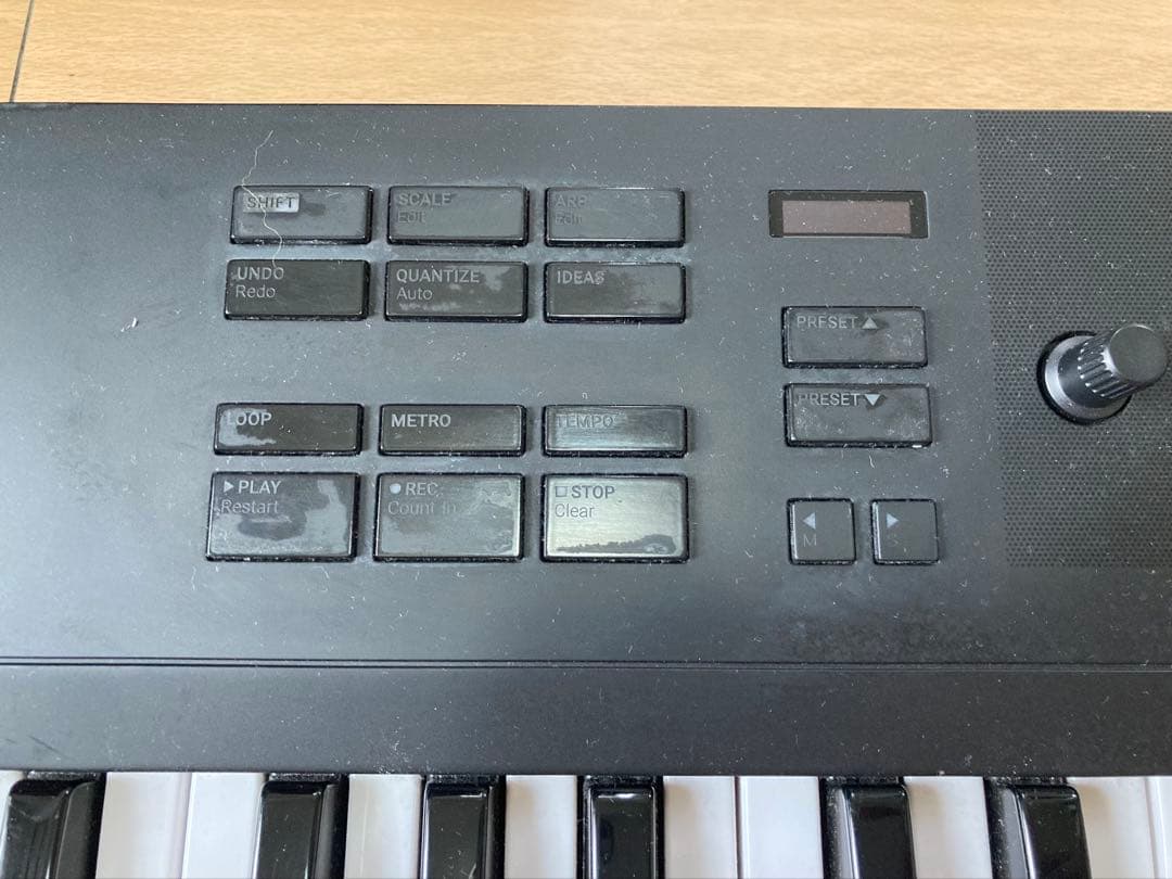 KOMPLETE KONTROL A4 49鍵 MIDIキーボード プラグイン付