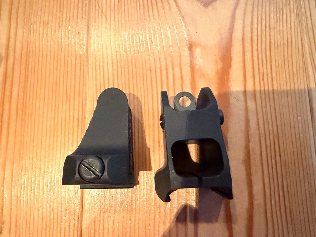 く*ら様 【実物】ダニエルディフェンス　サイトセット