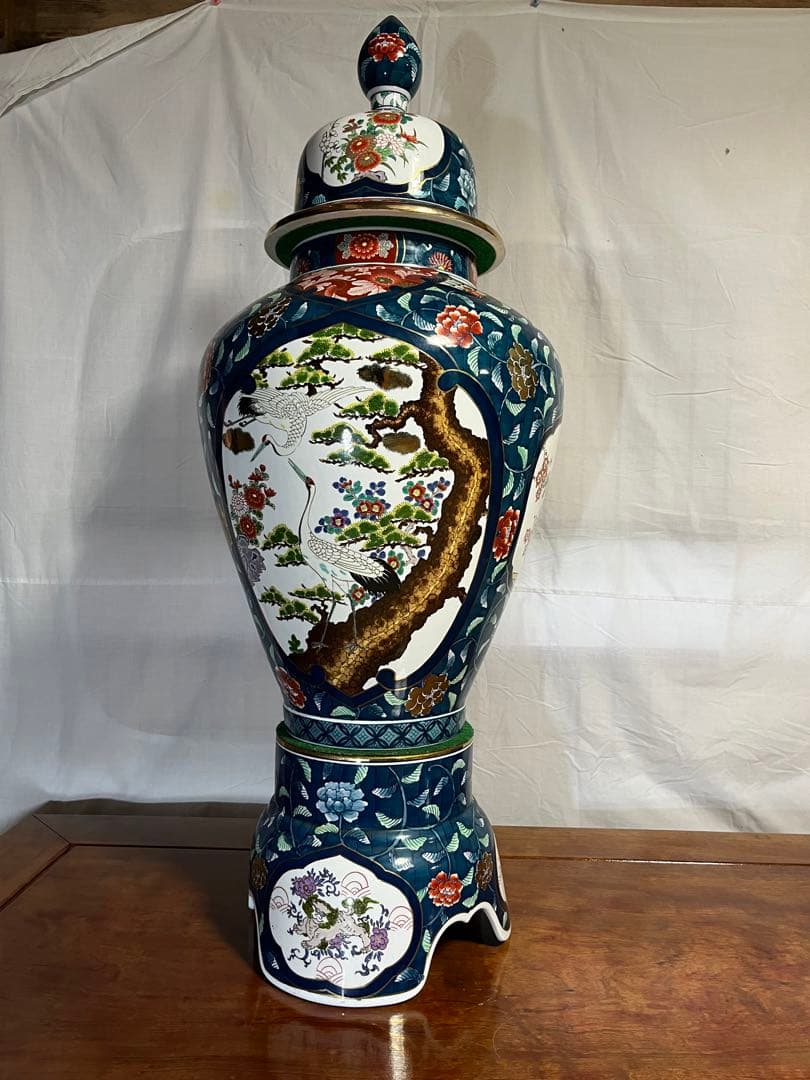 工芸品　大きい壺