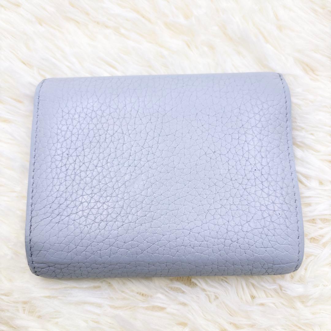 現行♡ミュウミュウ 三つ折り財布 ヴィッテロダイノレザー コーンフラワーブルー