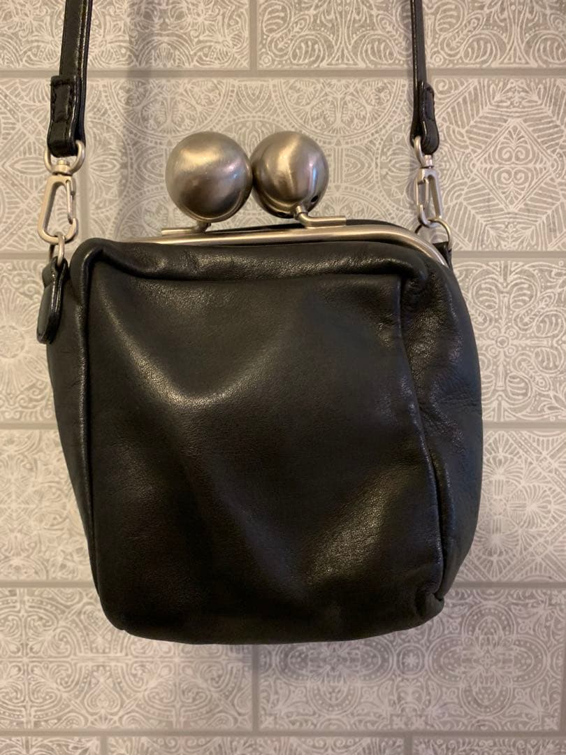 Kawa Kawaカワカワ がま口ミニショルダーバッグ ポシェット 黒