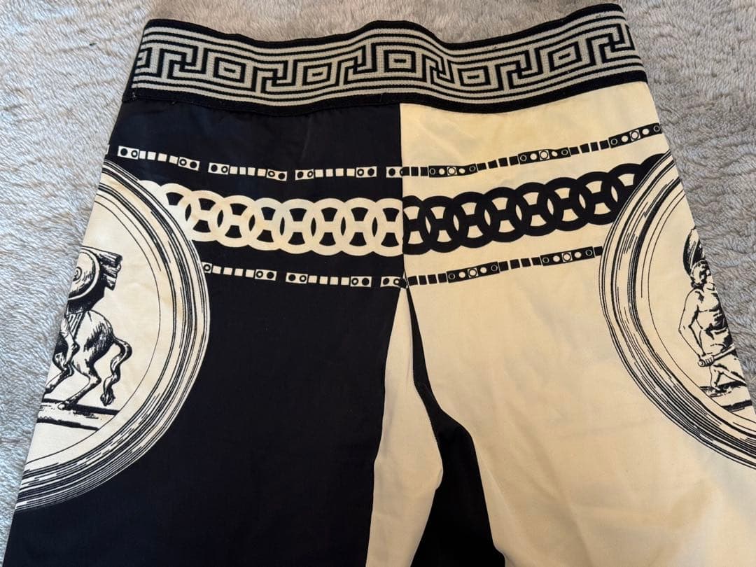 ルタオジャパン様　VERSACE スパッツ　スイムショーツ 水着　パンツ
