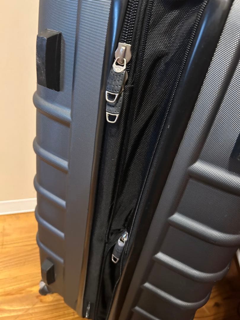 サムソナイト キャリーケース 大容量 大型 スーツケース 四輪 アジャスター付き