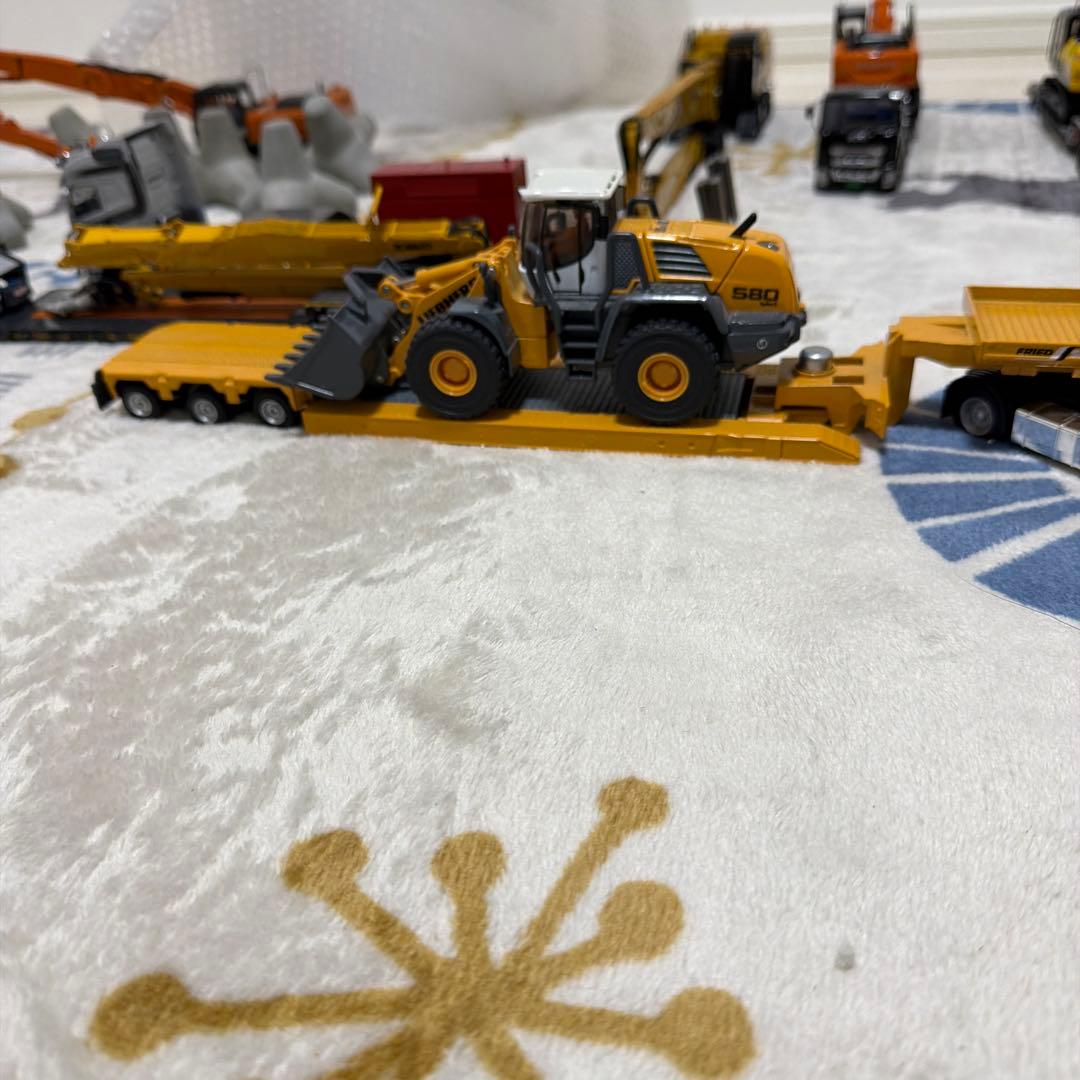 スカニア トラック sikuトレーラー 重機付き1/50お値引き可