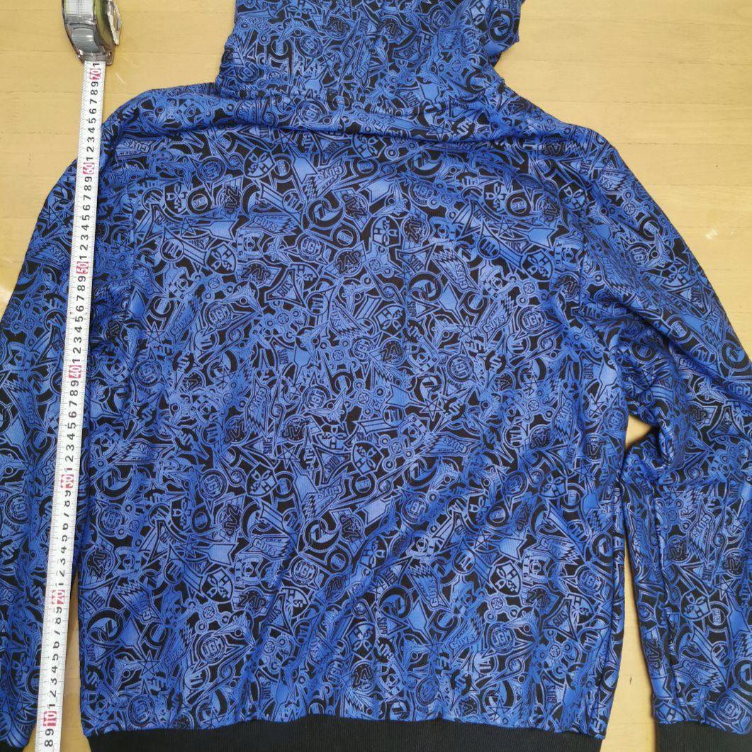 ウルトラマン　防衛隊　ロゴ柄　プレミアムバンダイ　Lサイズ　フード付き　パーカー