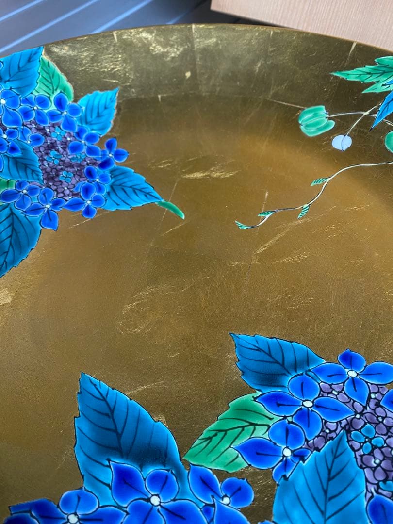 飾り皿　有田焼　金襴手　金箔　紫陽花　伝統工芸　木箱入り