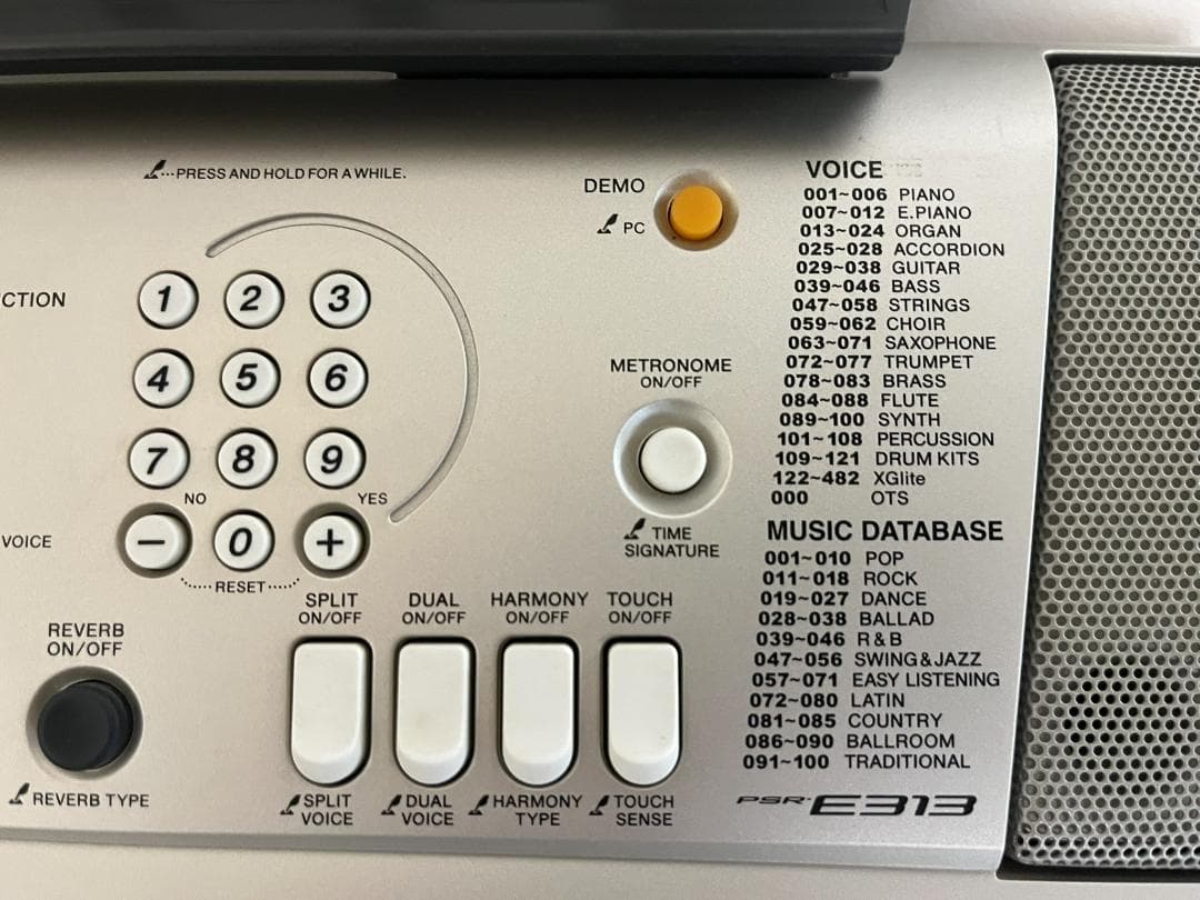 YAMAHA（ヤマハ）　 電子キーボード PSR-E313　高音質　高機能