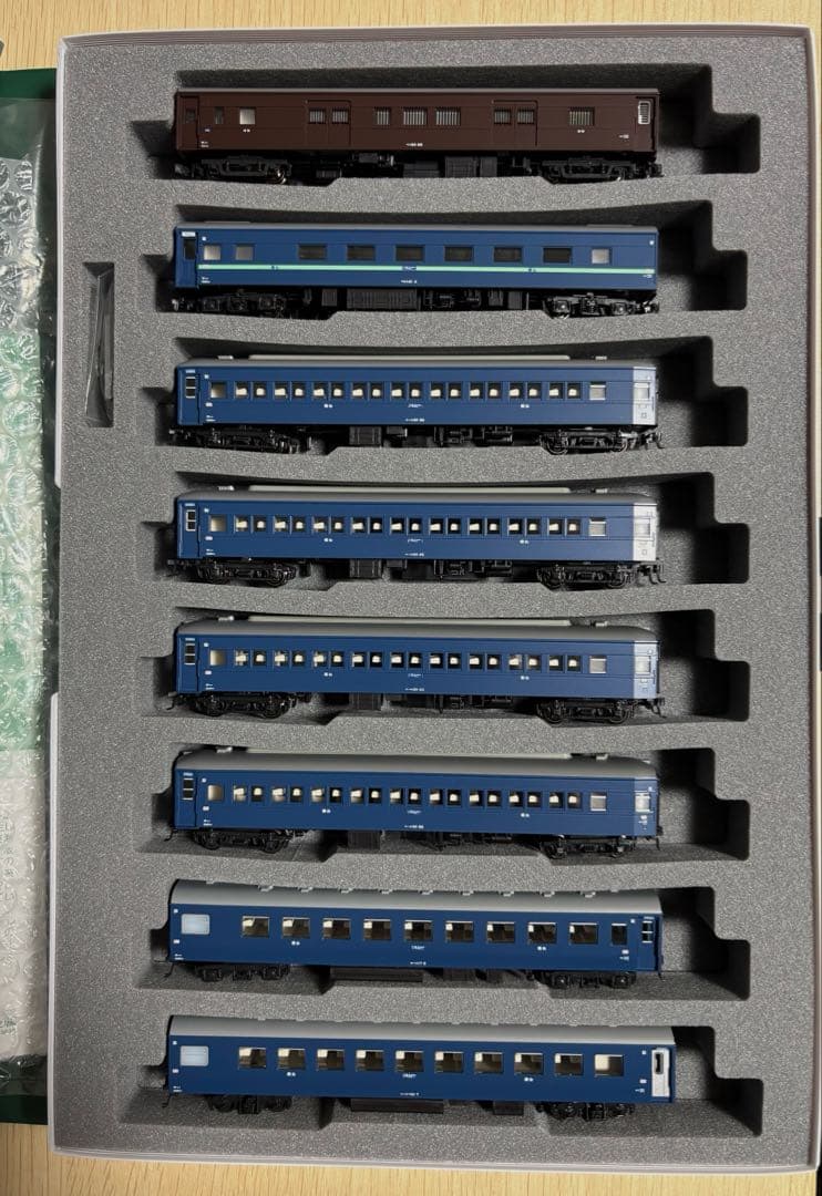 KATO 寝台急行「音戸」8両基本セット　特別企画品　室内灯取り付け済