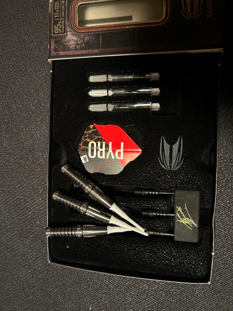 ダーツセット パイロG7 坂口エンプレチュ3 投げ比べ！まだ綺麗な方です！