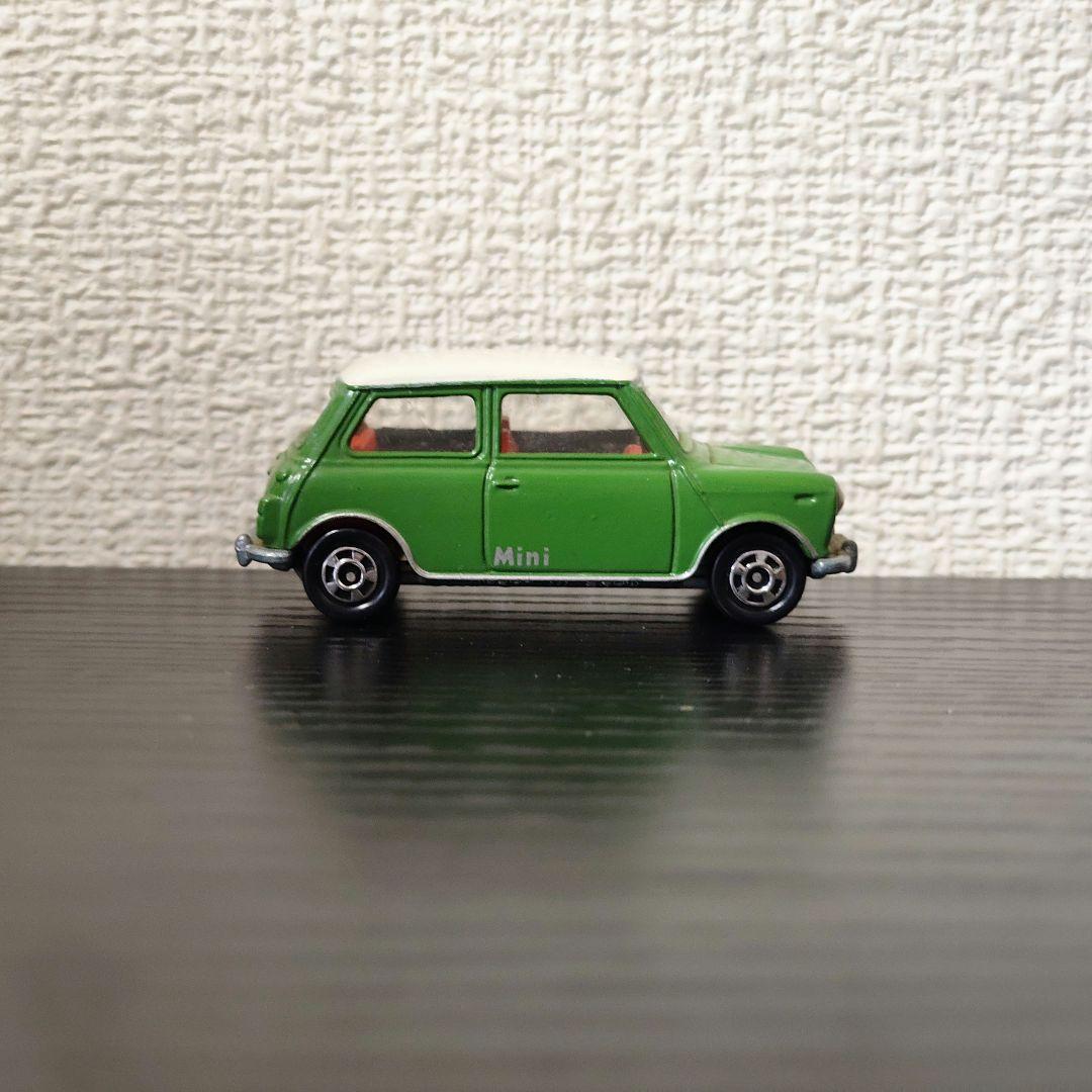 TOMICA　トミカ　ミニクーパー　緑/白色　輸出カラー　箱付き