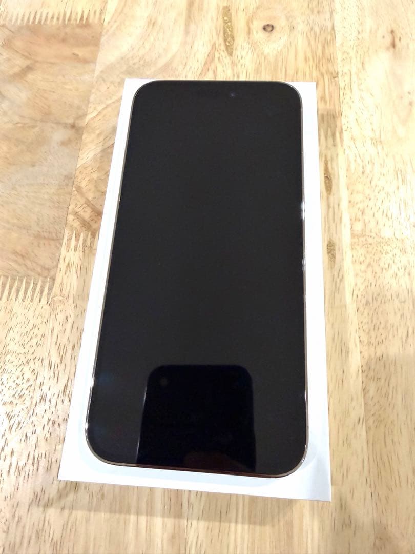 【美品】iPhone 14 ProMax ゴールド 512GB(SIMフリー）
