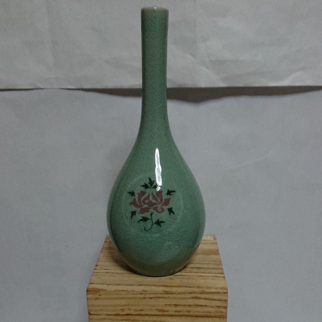 韓国・青磁象嵌1輪瓶・花瓶・未使用品☆常識の範囲の価格交渉ＯＫ☆
