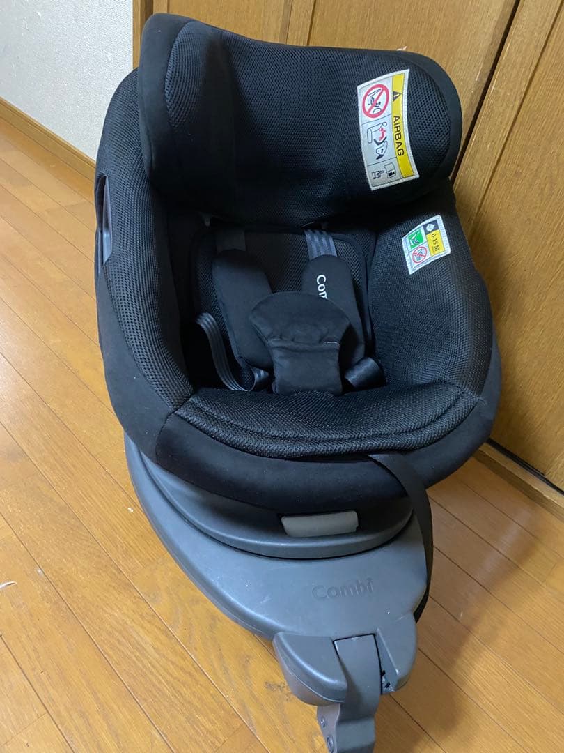 コンビホワイトレーベル THE S plus ISOFIXZC-750