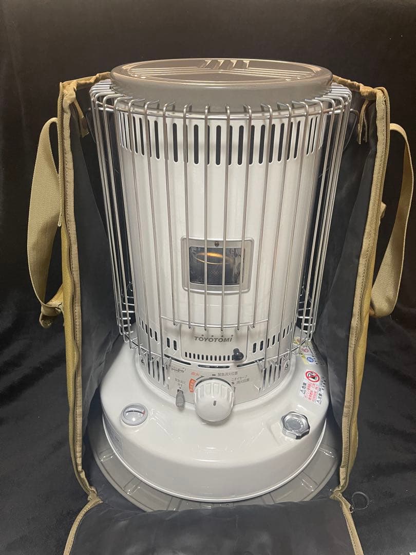 トヨトミ 石油ストーブ KS-67H W 23年式 美品 ANOBAケース付