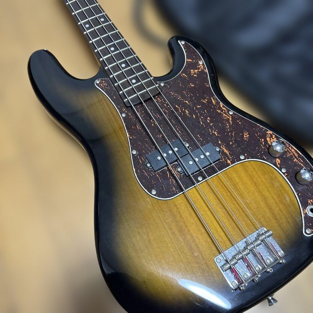 スチュワート エレキギター ベース