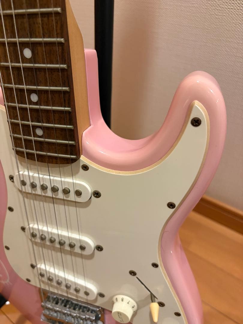ギター Hello Kitty mini guitar Squier by Fender