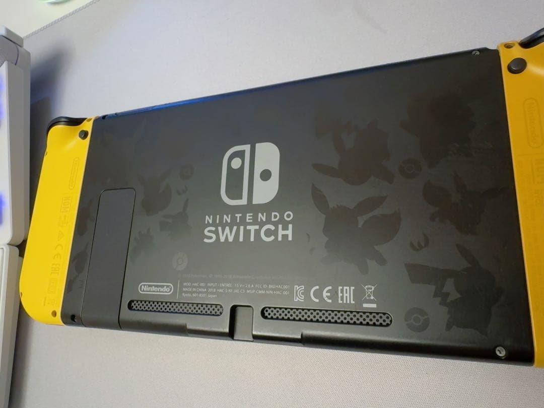 【限定モデル】Nintendo Switch ポケモン ピカチュウ＆イーブイ