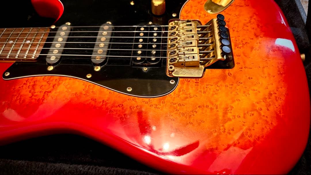 【激レア・ハードケース付】Fender Japan STR-75