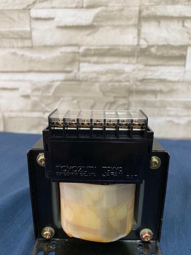 TOYOZUMI トヨズミ　LU12-300E トランス