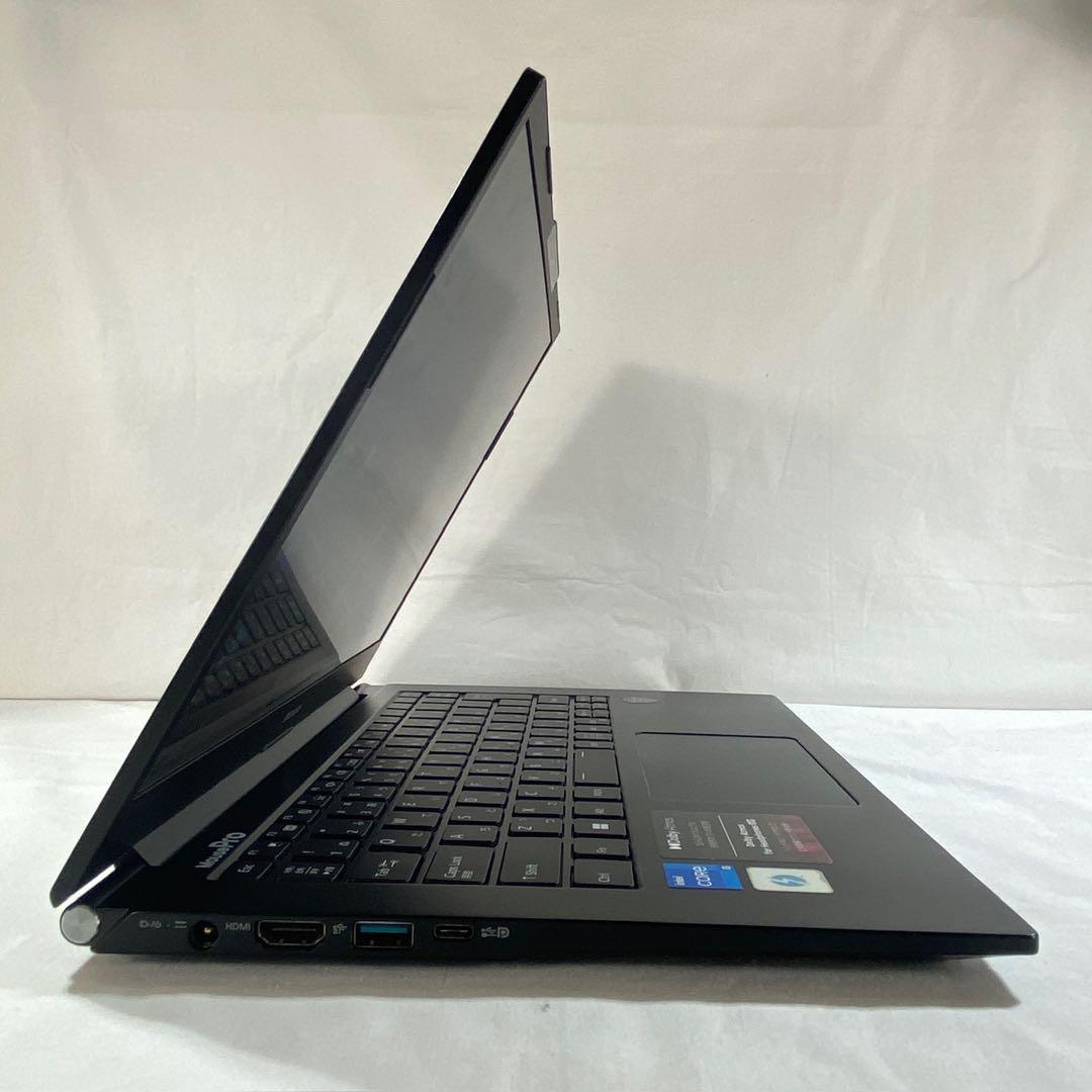 ★2022年製★ 超軽量モデル SSD512GB dynabook F20