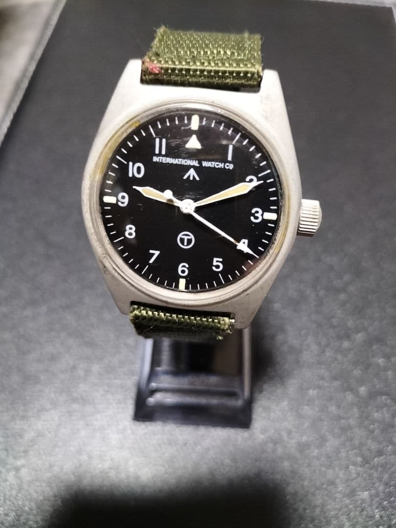 INTERNATIONAL WATCH CO. 手巻きベトナムミリタリー　IWC