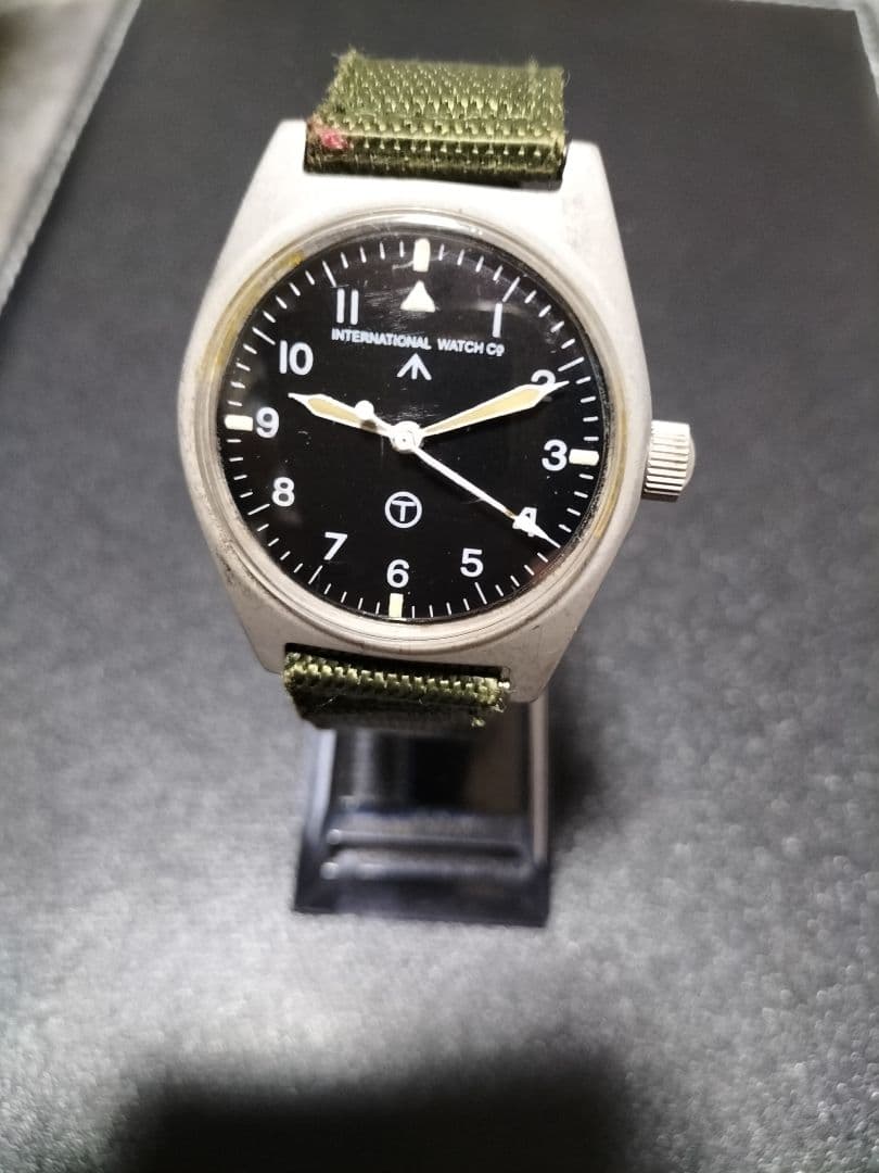 INTERNATIONAL WATCH CO. 手巻きベトナムミリタリー　IWC