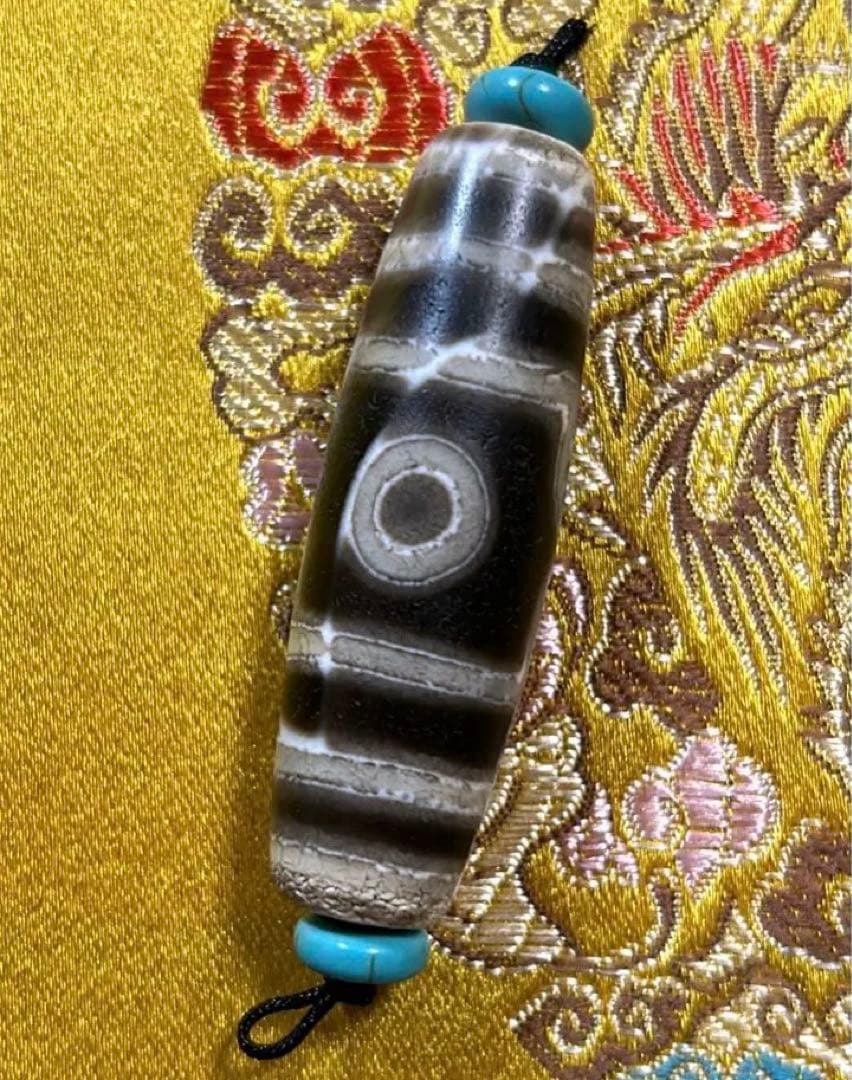 三眼天珠　老天珠　チベット天珠／送料込　匿名発送／チベット　天珠　お守り