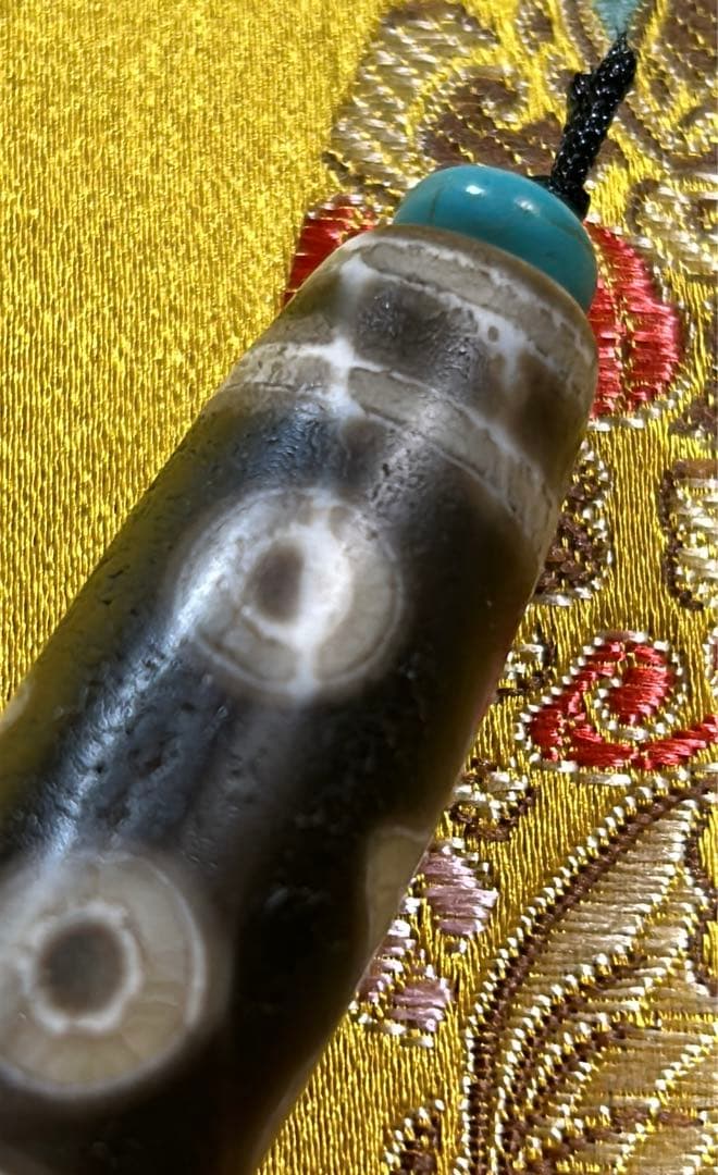三眼天珠　老天珠　チベット天珠／送料込　匿名発送／チベット　天珠　お守り