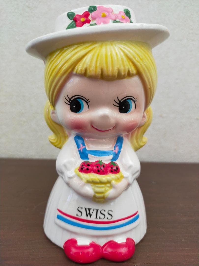 レトロ　陶器貯金箱　４個