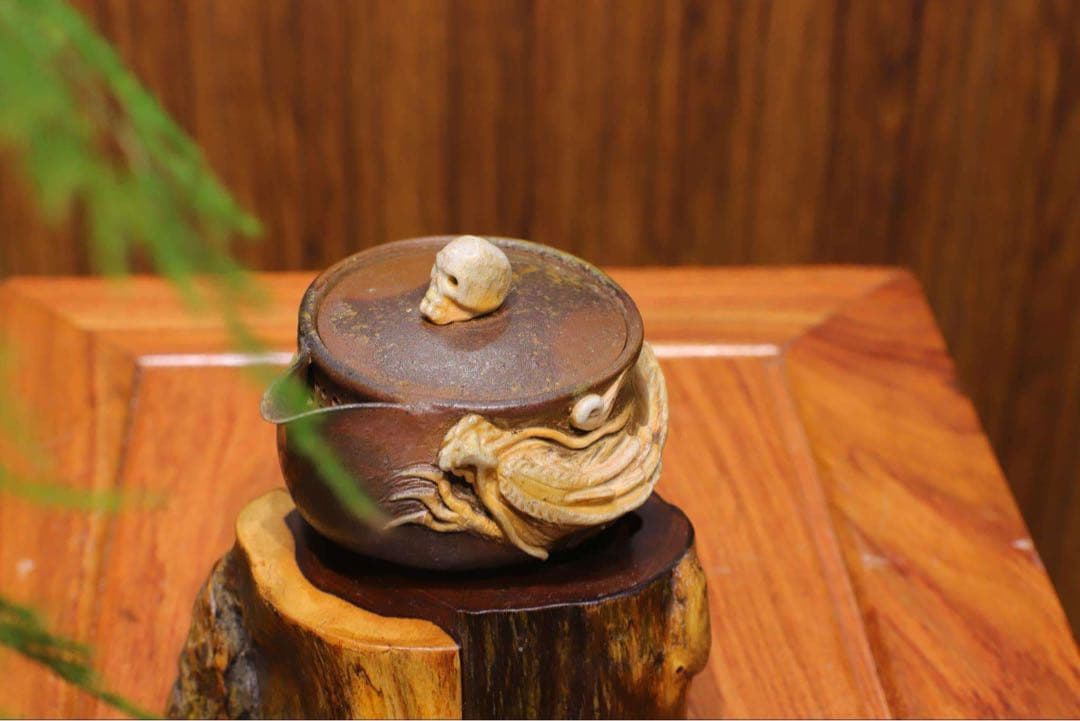 大森輝彦 備前手捻り白竜彫宝瓶