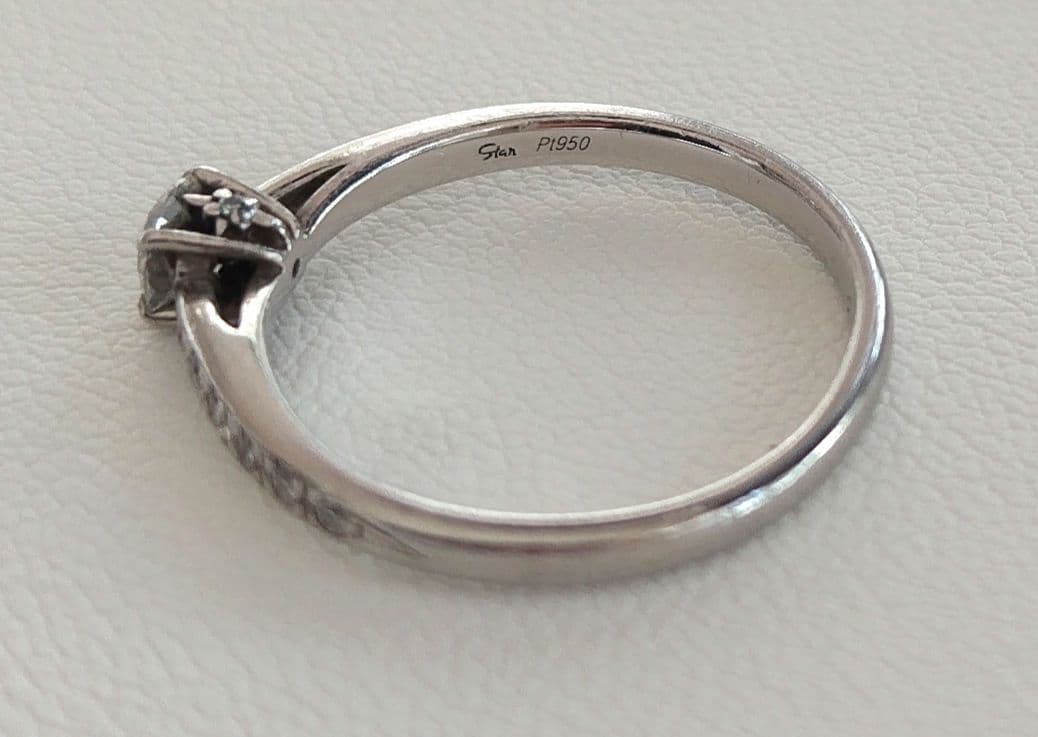 【即購入可】スタージュエリー大粒ダイヤモンドリングPt（プラチナ950）　１２号