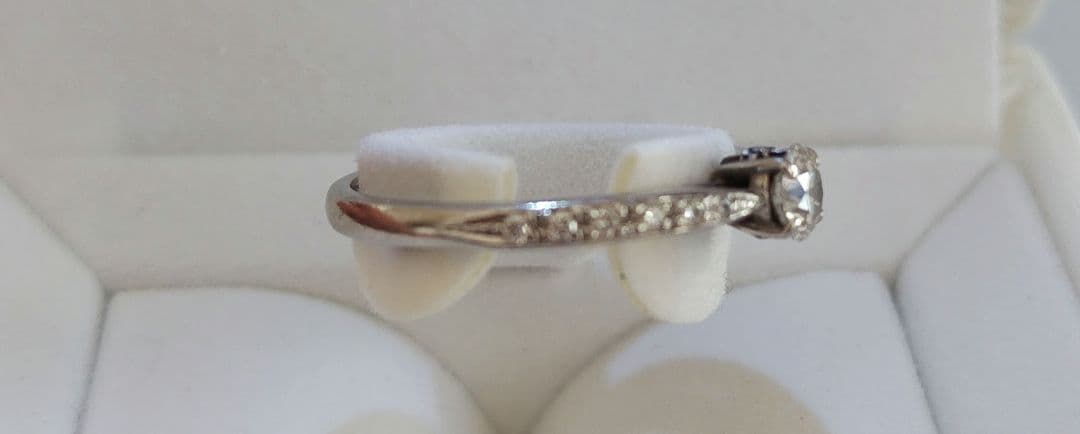 【即購入可】スタージュエリー大粒ダイヤモンドリングPt（プラチナ950）　１２号