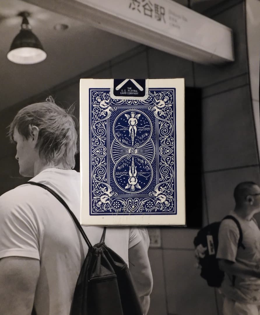 KAWS Bicycle OriginalFake トランプ レッド (青)