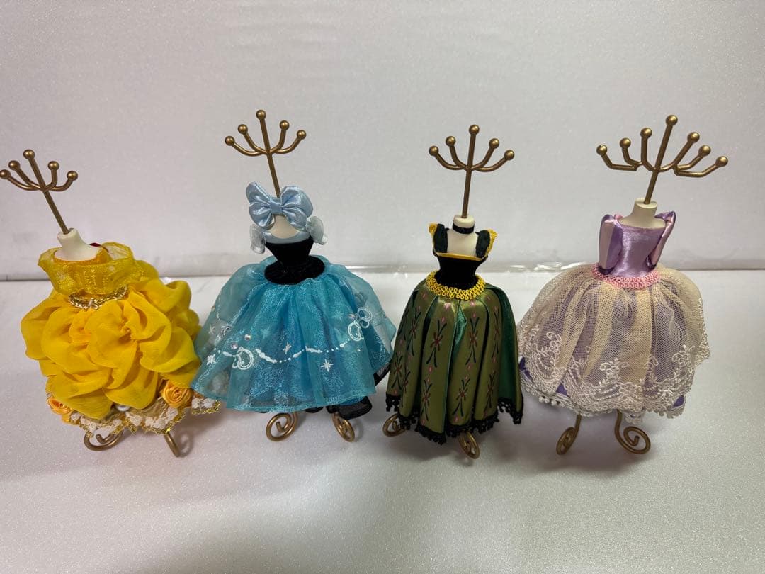 ディズニー　プリンセス　アクセサリースタンド