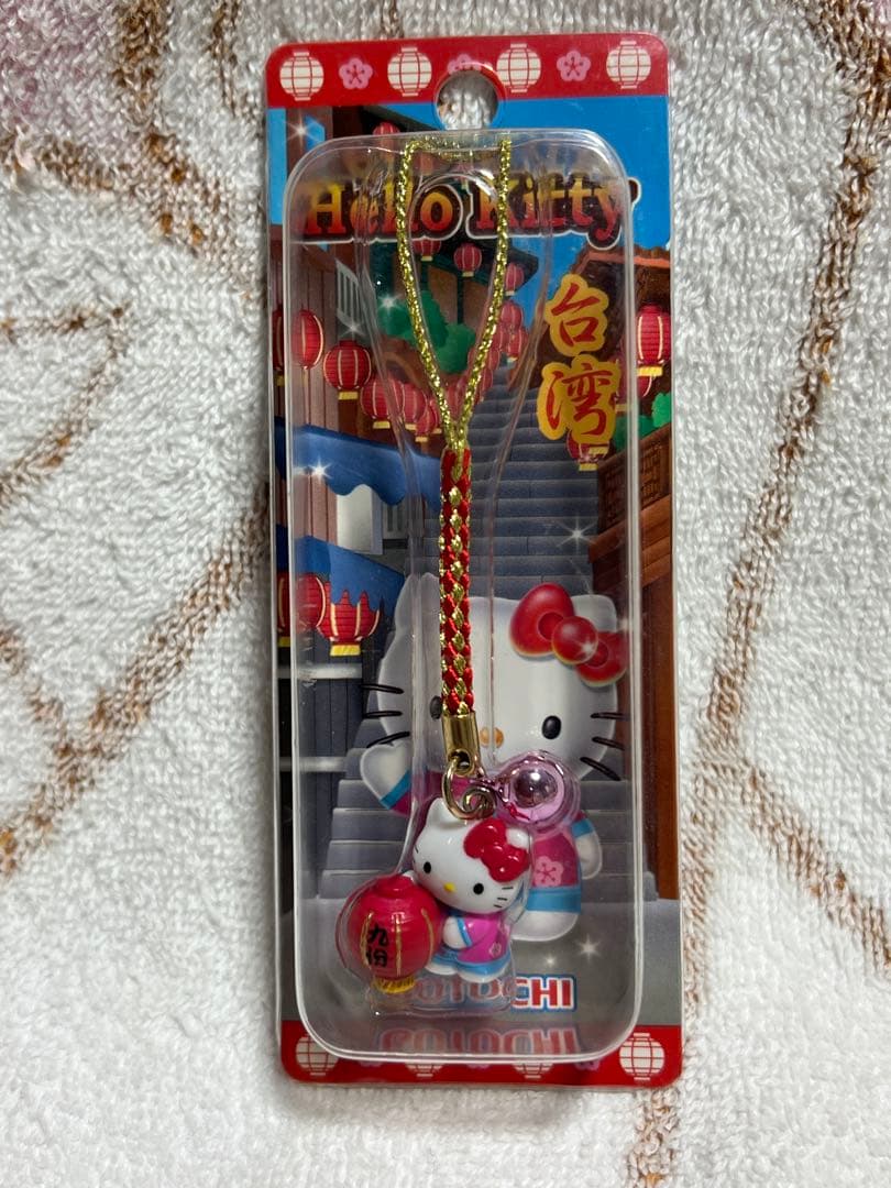 台湾・キティちゃん ご当地ストラップ(根付け)3品 【美品・レア品・希少】