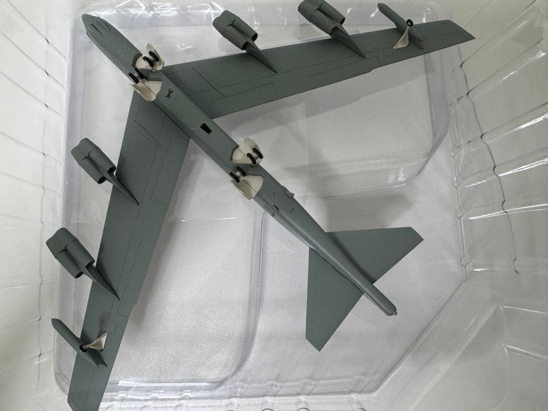 【herpa】アメリカ空軍B-52H 爆撃機ストラトフォートレス 1/200