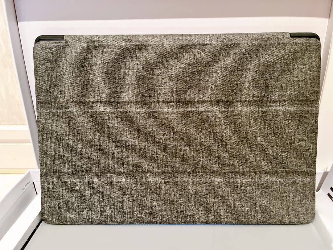 ビーマックスタブレット19Plus純正カバー付き＋保護フィルム