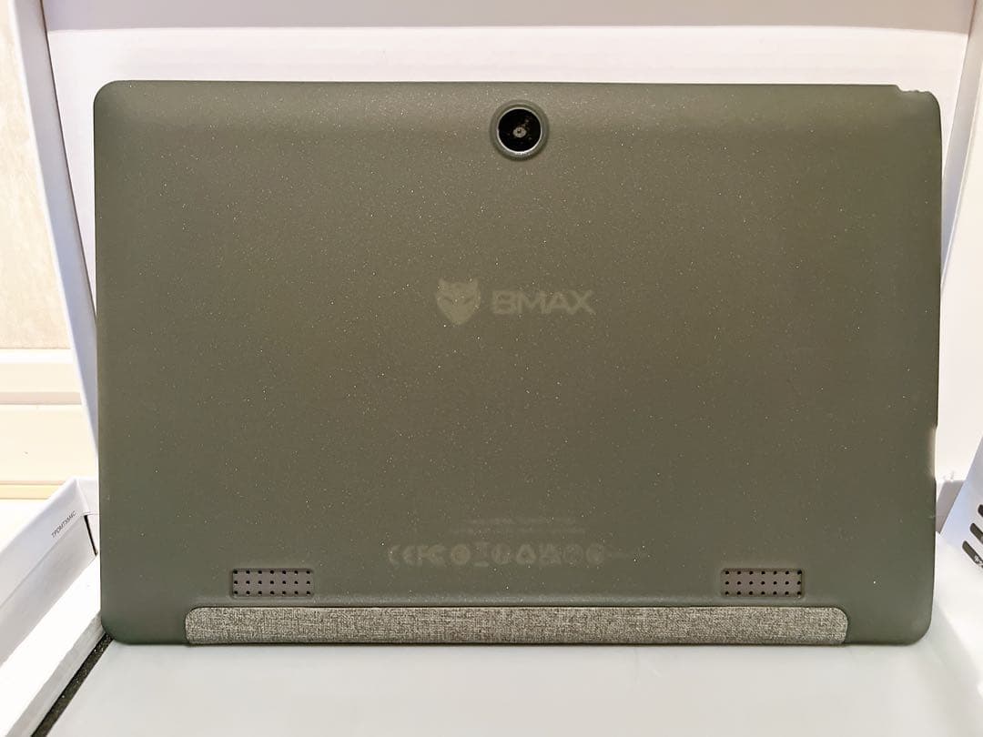 ビーマックスタブレット19Plus純正カバー付き＋保護フィルム