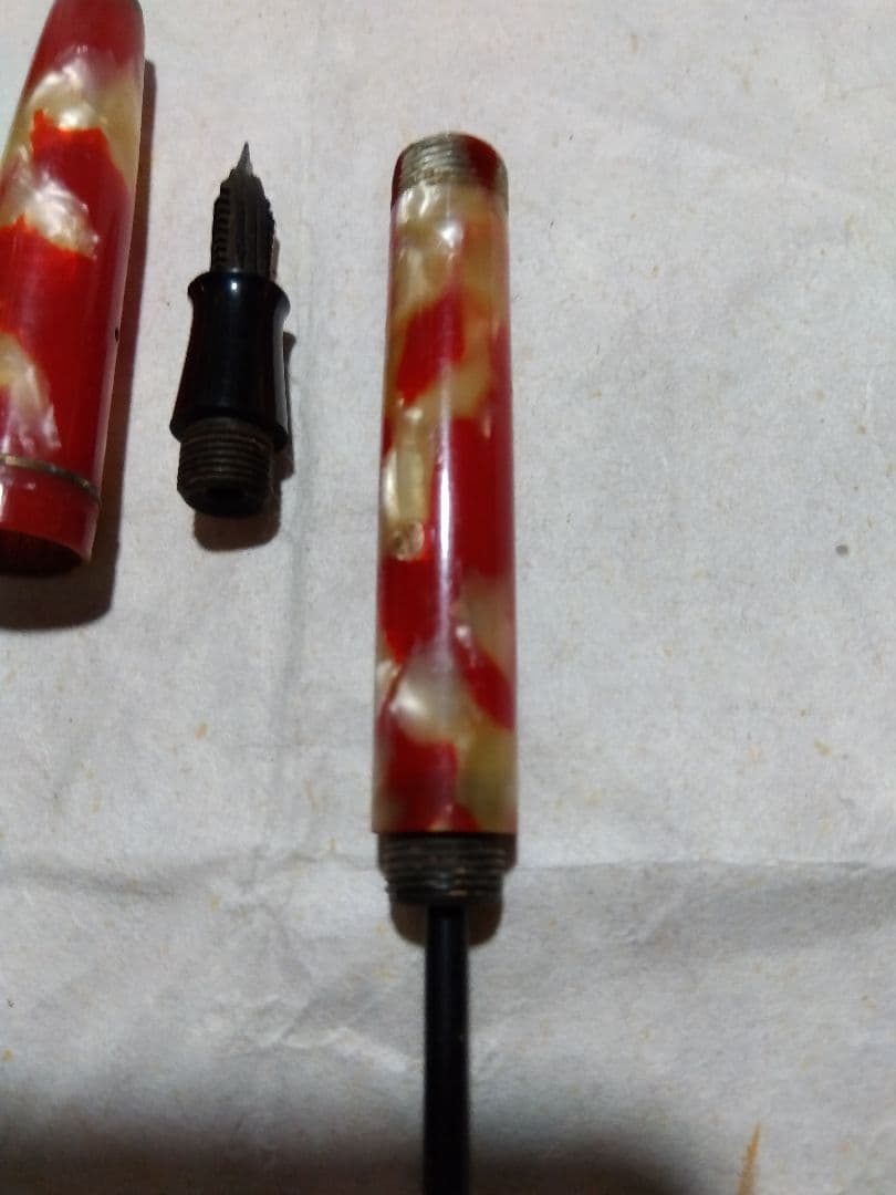 ♪レトロ万年筆　セルロイド　金魚柄