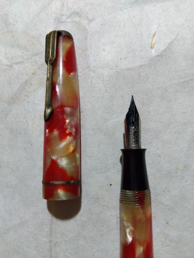 ♪レトロ万年筆　セルロイド　金魚柄