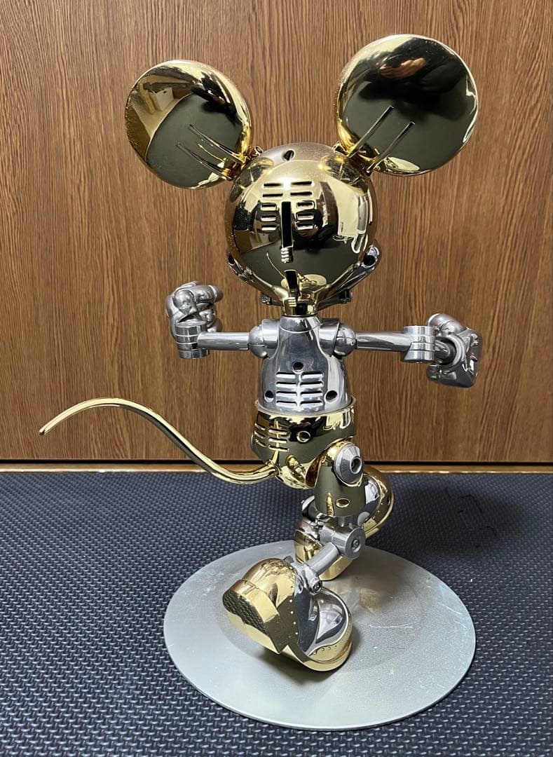 フューチャーミッキー 空山基　ミッキーマウス　フィギュア　金属製　ゴールド