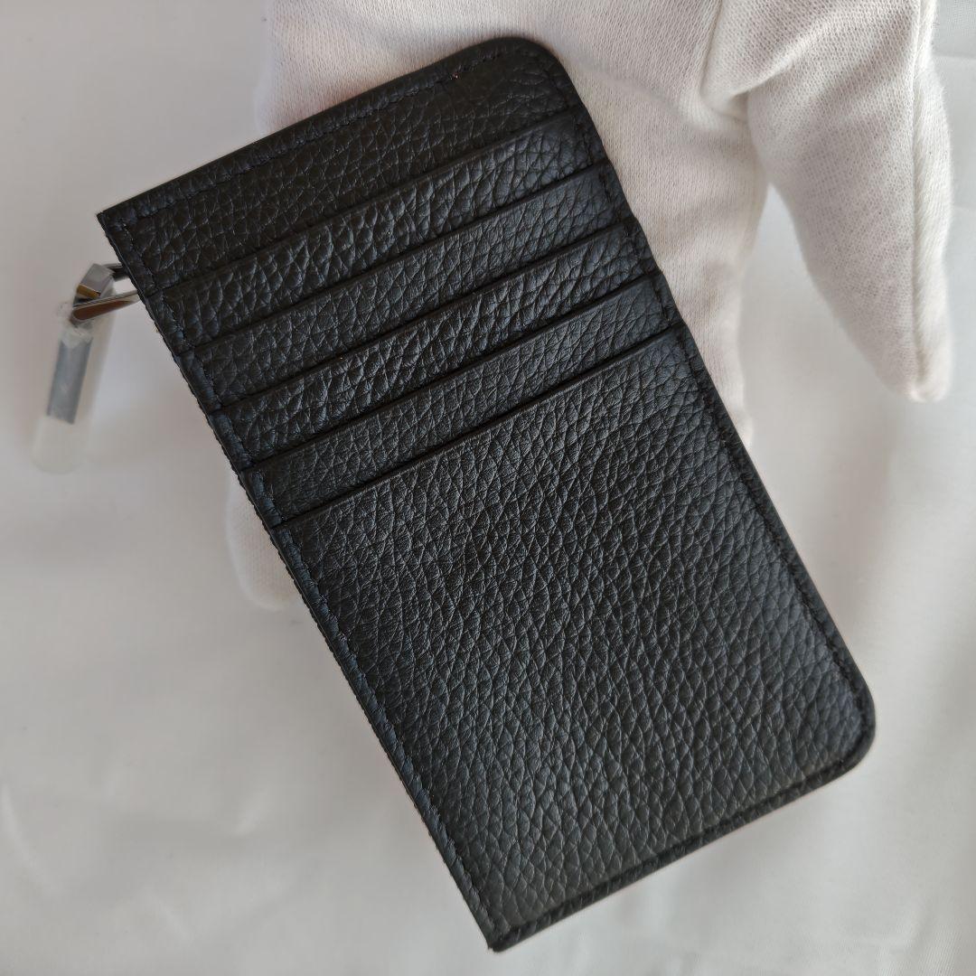 新品未使用品 クリスチャンルブタン カード ケース フラグメントケース