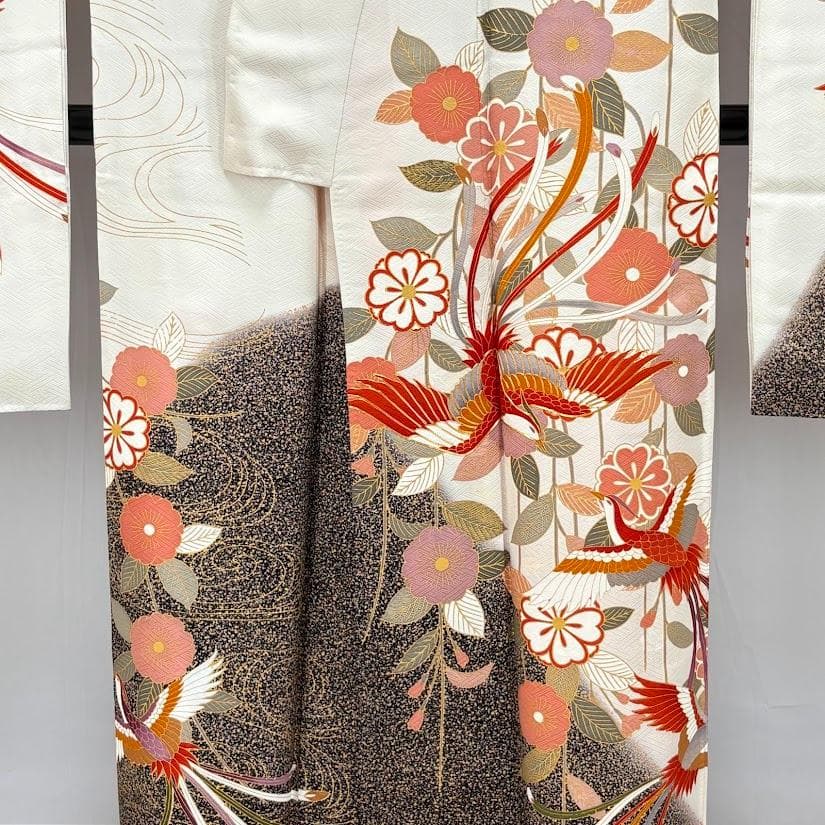 ゆりのはな　本振袖　京友禅金彩加工ボカシ　金駒刺繍　たたき染め　正絹　L702