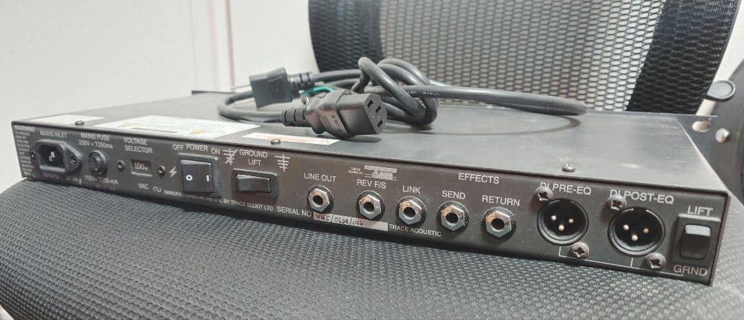 TRACE ELLIOT アコースティックギター用プリアンプ TA-RP1R