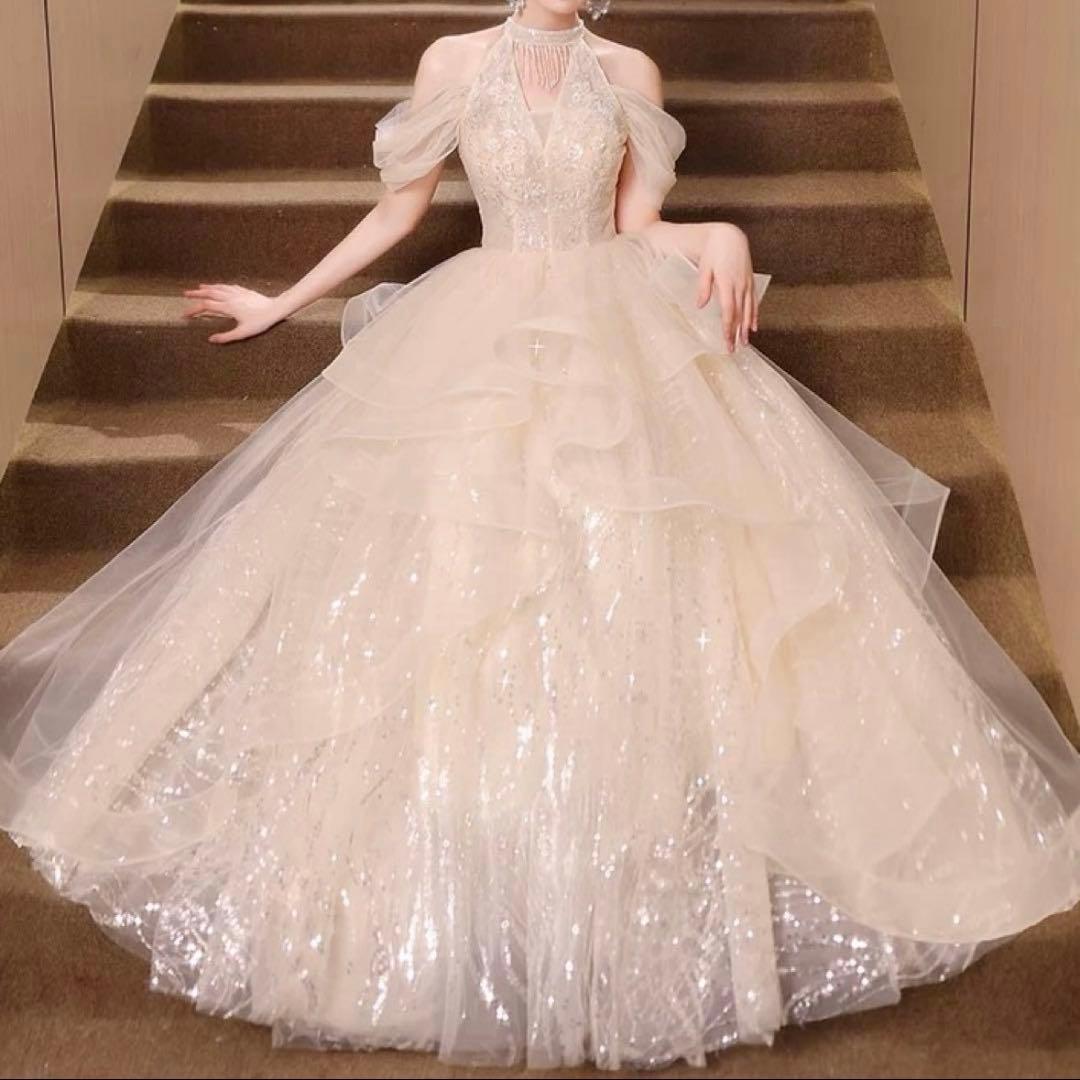 お花のデザインが可愛い フリルスカートのイブニングドレス