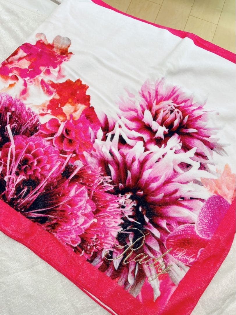 激レア完売品 廃盤 入手困難 Rady リゾートフラワー ダルメシアン